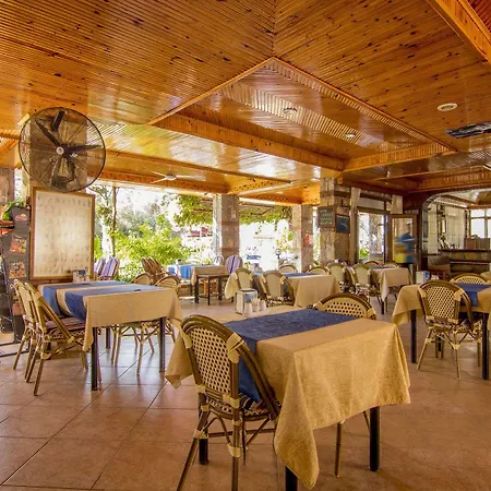 Magic Tulip ホテル