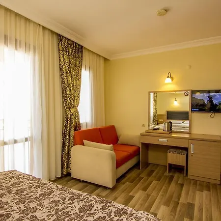 Magic Tulip Hotel