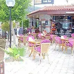 魔力郁金香海滩酒店 3*