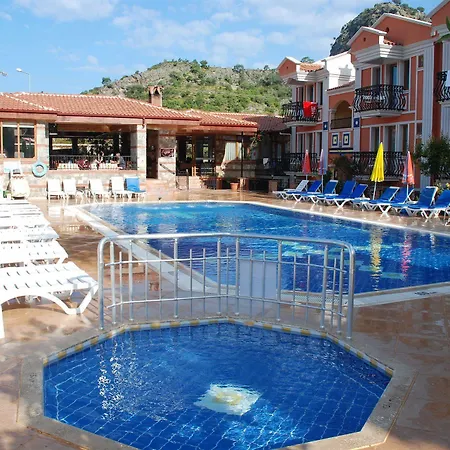 Magic Tulip Hotel 3*